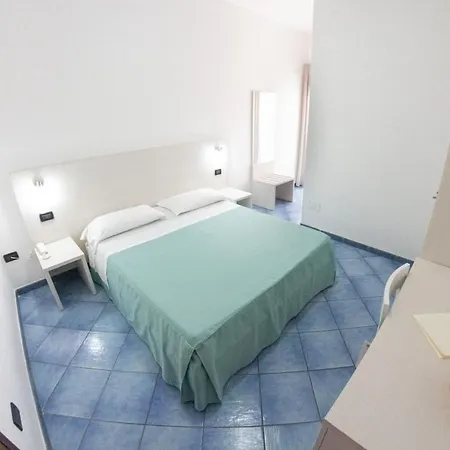 فندق Alba D'amore & 3*