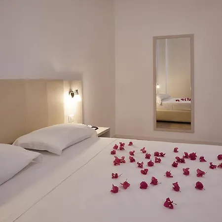 Alba D'amore & فندق لامبيدوزا